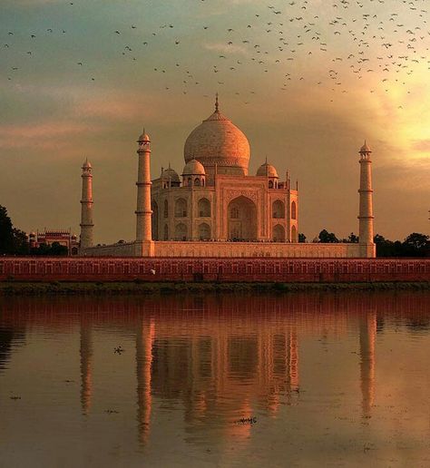 Exotic India Places Photography, India Photography Beautiful Places, India Beautiful Places Wallpaper, Jaipur India Photography, India Monuments Aesthetic, Indian Landscape, Taj Mahal Image, India Travel Places, Agra Fort