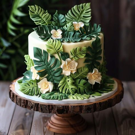 Hawai Cakes Design, Tropical Jungle Cake, Jungle Cake Design, Plant Party Food, Plant Lover Cake, Plant Cake Design, Plant Themed Cake, Plant Cakes Ideas, 30 Cakes