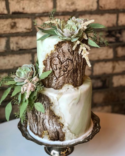 Woodland Wedding Cake, Whimsical Wedding Cakes, Floral Wedding Cake, Winter Wedding Cake, Floral Wedding Cakes, Chocolate Wedding Cake, Amazing Wedding Cakes, Wedding Cake Rustic, Fall Wedding Cakes