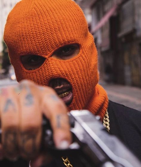 Marca Kamikaze, 2021 Ski Mask Gangster, Ski Mask Aesthetic, Gangsta Tattoos, Mask Aesthetic, Boom Bap, Galaxy Phone Wallpaper, Kamikaze, Tumblr Fashion, Ski Mask