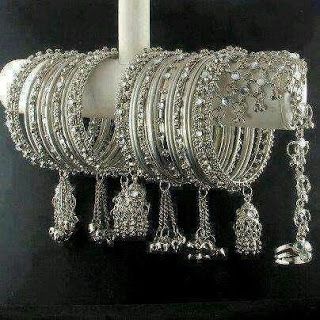 Silver jhumka bangles Silver Jewelry Accessories, The Bling Ring, Antique Jewellery Designs, Fancy Jewellery Designs, Glass Bangles, Silver Jewellery Indian, Indian Jewellery Design Earrings, Wedding Jewellery Collection, Indian Jewelry Sets