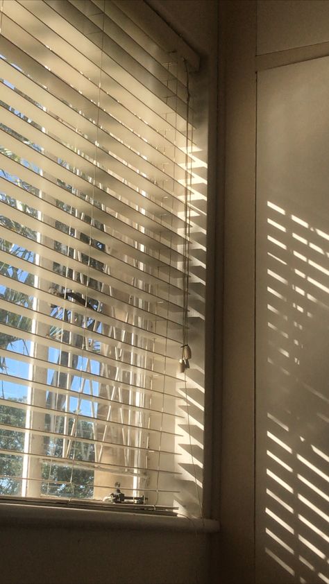 Closed Blinds Aesthetic, Sunlight Window Shadow Aesthetic, Window Blinds Aesthetic, Aesthetic Blinds, Morning Reset, Ig Background, Window Shadow, White Blinds, Morning Routines