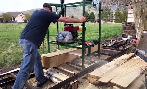 How to Make My Own Chainsaw Mill: A Step-by-Step Guide Diy Sawmill, Homemade Sawmill, Homemade Chainsaw Mill, Chainsaw Case, Chainsaw Mill Plans, Homemade Bandsaw Mill, Portable Saw Mill, Best Chainsaw, Bandsaw Mill