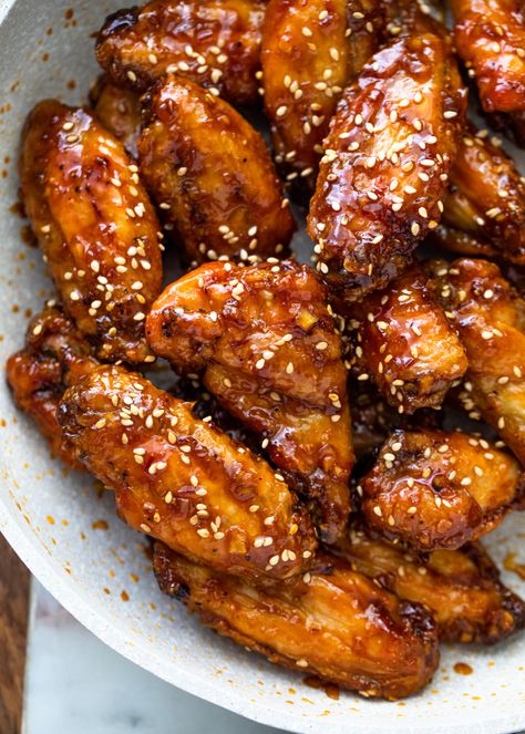 Chicken Wings In Oven, Garlic Soy Chicken, Soy Chicken Wings, Wings Recipe Oven, Chicken Wings Recipe Oven, Honey Soy Chicken Wings, Chicken Wing Marinade, Soy Garlic Chicken, Oven Chicken Wings