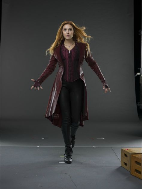 Elizabeth Olsen Film, Scarlet Witch Costume, Captain America Movie, Elizabeth Olsen Scarlet Witch, Marvel Tv, Scarlet Witch Marvel, Scarlett Witch, Mcu Marvel, Indie Movies