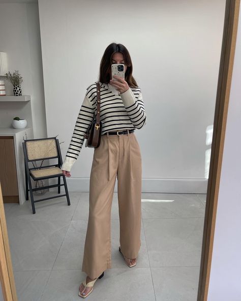 Beige Trousers Outfit Casual, Beige Trousers Outfit, Uniqlo Trousers, Trousers Outfit Casual, Beige Trouser, Uniqlo Outfit, Trousers Women Outfit, Trousers Outfit, Trouser Outfit