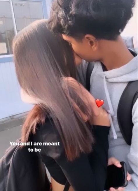 Latina And Latino Relationship, Latina And Edgar Couple, Latina And Bf, Edgar And Latina, Mexican Couple Goals Teenagers, Cute Hispanic Couples, Hispanic Couples, Latino Couple, Latina Pics