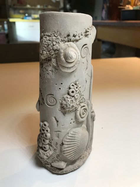 Sprigging Ceramics, Slab Cylinder Ceramics, Ceramics Cylinder Ideas, Cylinder Ceramic Ideas, Slab Vase Ideas, Ceramic Cylinder Ideas, Cylinder Pottery, Ocean Pottery, Clay Vessels