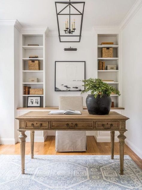 How to Design a Home Office that is Functional and Stylish - NP Trendy Home Office, Transitional Home Office, Small Office Design Interior, Modern Classic Home, Traditional Home Office, Cozy Home Office, Modern Farmhouse Home, Inspiration Kitchen, Transitional House