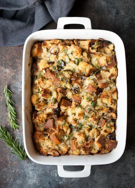 Vegetarian Stuffing, Chestnut Stuffing, Best Stuffing, Cooking Thanksgiving Dinner, Herb Stuffing, Thanksgiving Cooking, Thanksgiving Stuffing, Stuffing Recipes, Guacamole Recipe