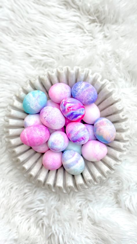 Book Gifts Diy, Dyed Easter Eggs, Eggs In Muffin Tin, Bluey Birthday Party, Dye Easter Eggs, Boil Eggs, Bluey Birthday, Easter Egg Dye, Whip Cream