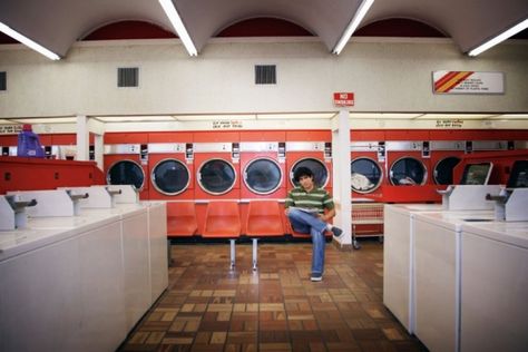 Coin Laundromat, My Beautiful Laundrette, Laundromat Business, Laundy Room, Laundry Business, Coin Laundry, City Sketch, Laundry Mat, Laundry Shop