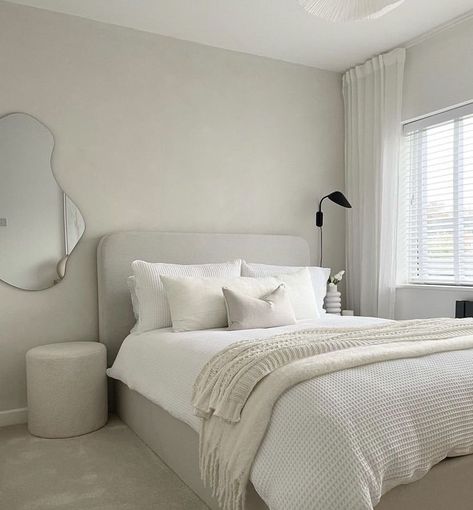 Simple Bed Designs, White Room Decor, Bedroom Corner, Dekorasi Kamar Tidur, Simple Bed, Redecorate Bedroom, Cozy Room Decor, Minimalist Room, Apartment Decor Inspiration