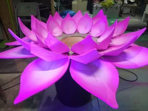 Lotus Ganpati Decoration Ideas, Lotus Ganesha Decoration, Ganpati Decoration Lotus Theme, Paper Flowers Decoration For Ganpati, Original Flower Decoration For Ganpati, Flower Decoration For Ganpati, Ganpati Decoration Theme, Thermocol Craft, Naming Ceremony Decoration