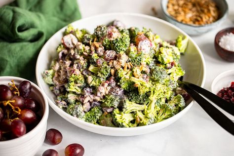 Broccoli Salad No Mayo, Healthy Broccoli Salad, Greek Turkey Burgers, Burger Side Dishes, Healthy Broccoli, Healthy Dressing, Chia Seeds Benefits, Broccoli Salad Recipe, Broccoli Salad