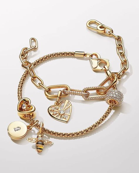 Chic Jewelry Trend — Why Charm Bracelets Are the Hottest Accessory in 2024? Cocktail Dress Inspiration, Trending Bracelets, Fun Bracelet, Chic Jewelry, Hottest Trends, Charm Bracelets, Jewelry Trends, Fashion Blog, Jewelry Box