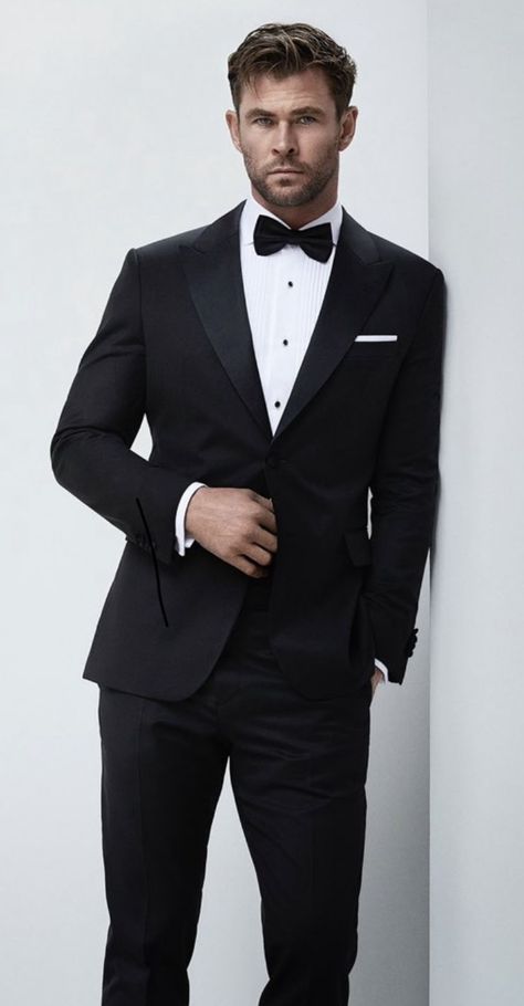 Suit Photoshoot, Men's Tuxedo Wedding, Wedding Suits Men Black, Groom Suit Black, Groom Tux, Wedding Tux, Black Suit Men, Black Suit Wedding, Black And White Tuxedo