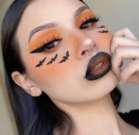 Halloween Make Up Ideas Easy Cute, Hallowen Meka Up, Halloween Theme Makeup, Halloween Makeup Simple Easy, Small Halloween Makeup, Cute Cat Makeup For Halloween, Easy Make Up Halloween, Pretty Halloween Makeup Looks Easy, Maquillage D'halloween