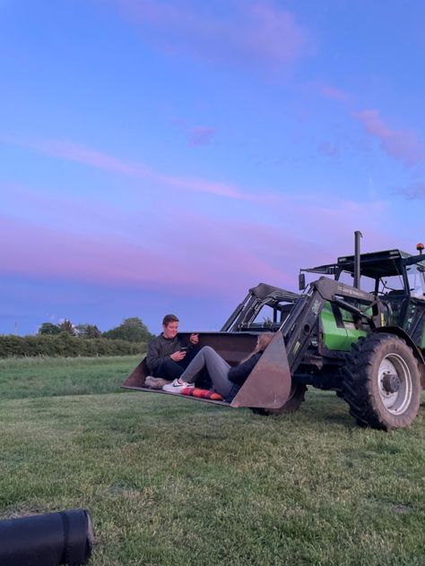 Cute Country Lifestyle, Farm Life Aesthetic Couple, Life In The Country, Country Lifestyle Farm Life Family, Farmer Boyfriend Aesthetic, Summer On The Farm, Life On A Farm, Farming Aesthetic Country Living, Farm Love Aesthetic