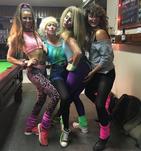 Let these tight and bright '80s workout outfits inspire your Halloween costume this year. 80s Outfits Halloween, 80s Fitness Costume, Retro Workout Outfit, 90s Workout Outfit, Decade Costumes, 80s Costume Ideas For Women, 80s Costume Ideas, 90s Workout, Workout Costume