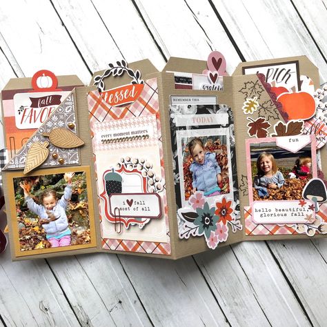 Scrapbook Disney, Album Journal, Scrapbooking Journal, Pen Pal Letters, Scrap Album, Album Scrapbooking, Mini Scrapbook, Mini Scrapbook Albums, Upcycled Crafts