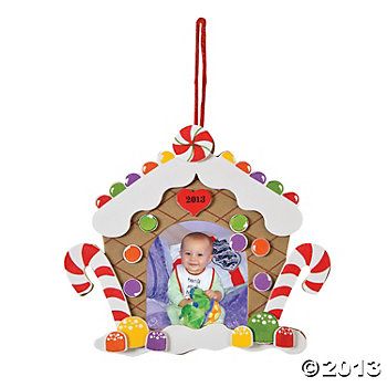 DIY Christmas Picture Frames, Christmas Photo Crafts, Christmas Photo Magnets Gingerbread House Pictures, Diy Christmas Pictures, Gingerbread House Craft, Picture Frame Christmas Ornaments, Gingerbread Man Crafts, Photo Frame Crafts, Christmas Picture Frames, Photo Frame Ornaments, Christmas Photo Frame