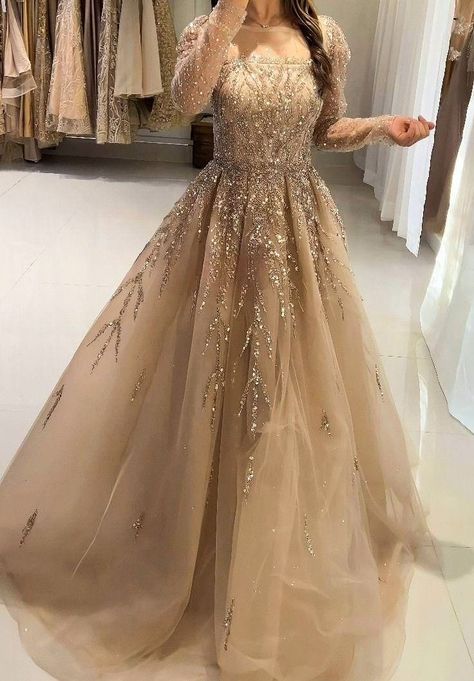 Engagement Dress For Bride, Engagement Gown, Reception Gowns, Engagement Gowns, Party Wear Gowns, Gown Party Wear, Lehenga Designs Simple, Reception Gown, Latest Bridal Dresses