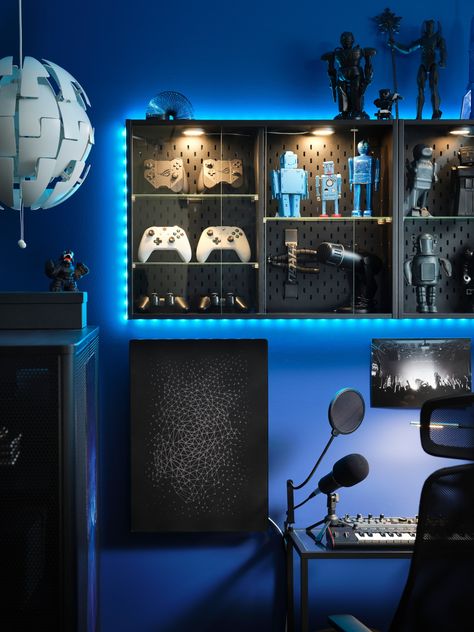 Details to set the mood - IKEA Gamer Rum, Gaming Bedroom Ideas, Ikea Uk, Boys Game Room, Gaming Bedroom, Gamer Bedroom, Gaming Furniture, Colored Led Lights, Gaming Room Setup