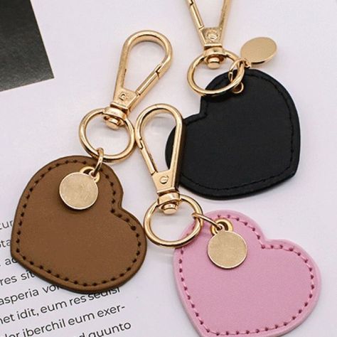 👉 www,gemthreads.shop👈 Assorted 4-Pack Heart Shape PU Leather Keychain 👇 Note: Choice of 2 in selected color + 2 colors at random. Piece: 4 Features: Fully handmade Material: PU Imported Product measurements: 1.8*2.8 in https://postdolphin.com/t/LK0V9 Leather Crafts, Pink Lavender, Everyday Accessories, Leather Texture, How To Show Love, Leather Keychain, Chic Boutique, Color 2, Leather Jewelry