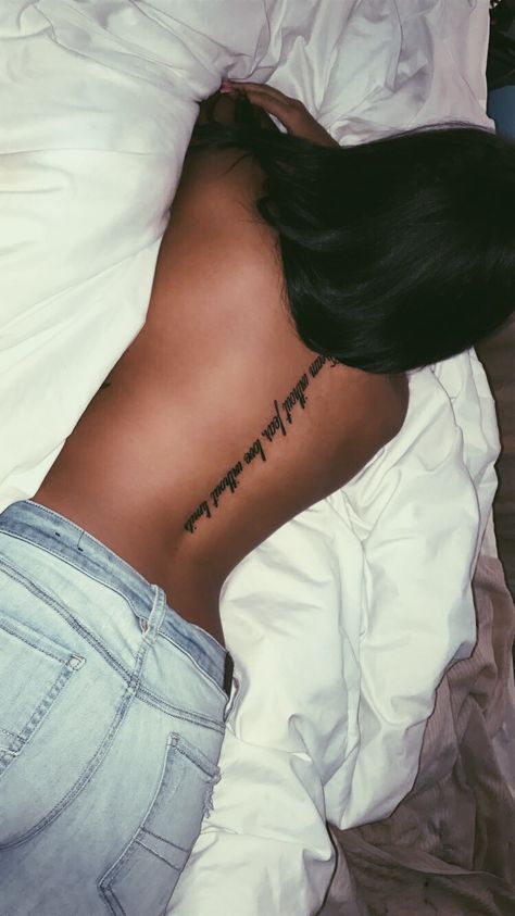 Tatuaje Spinal Tattoo, Scar Tattoo, Inspiration Tattoos, Spine Tattoos For Women, Pretty Tattoos For Women, Dope Tattoos For Women, Stylist Tattoos, Tattoed Girls, School Dress