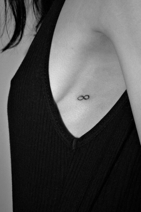 ilovegreeninspiration_sogni_dream3 Tattoo Tiny, Ribcage Tattoo, Rib Tattoo, Pattern Tattoo, Trendy Tattoos, Small Tattoo, Tattoo Placement, Skin Art, Get A Tattoo