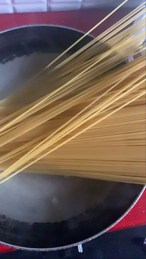 #spaghetti Spaghetti Snapchat Story, Spaghetti Snapchat, Funny Snapchat, Snapchat Story, Snapchat Stories, Snapchat, Spaghetti, Abstract Artwork, Funny