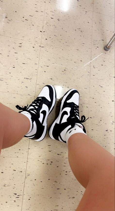 How To Style High Top Panda Dunks, Black High Top Dunks Outfit, Nike Black And White Dunks Outfit Woman, Black And White High Top Dunks Outfit, Preppy Panda Dunk Outfits, Dunk High Panda Outfit, Black And White Panda Dunks Outfit, Panda High Dunks Outfit, Nike Dunks High Outfit