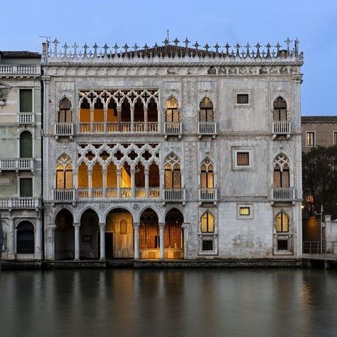 Water City, Venice City, Venice Painting, Paper Architecture, Art Studio Room, 7 Design, Golden City, Italian Architecture, City Market