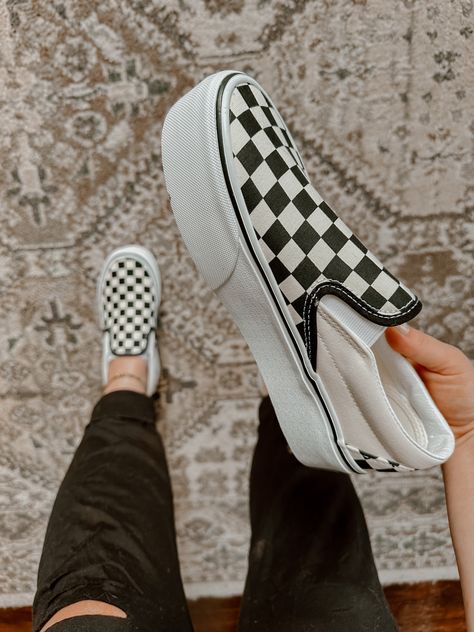 Vans Checkered Slip On, Platform Vans Checkered, Velvet Vans Outfit, Checkered Vans Platform, Checkers Vans Outfit, Vans Shoes Platform, Platform Checkered Vans Outfit, Checkered Vans Aesthetic, White Checkered Vans Outfit