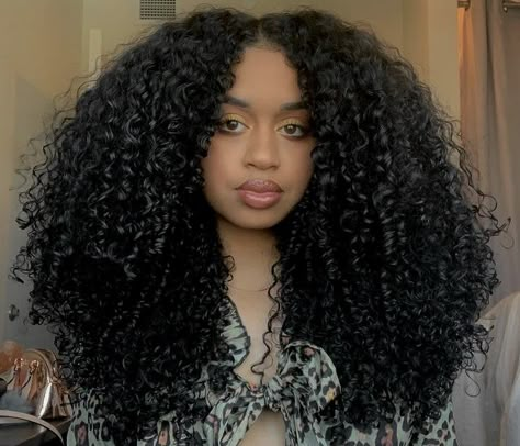 Long 3c Curls, Big Curly Hair Black Women, Long Curly Afro, Hairstyles For Long Hair Curly, Quick Cute Hairstyles, Cute Hairstyles For Long Hair, Hair Styles For Curly, Styles For Curly Hair, Long Hair Curly