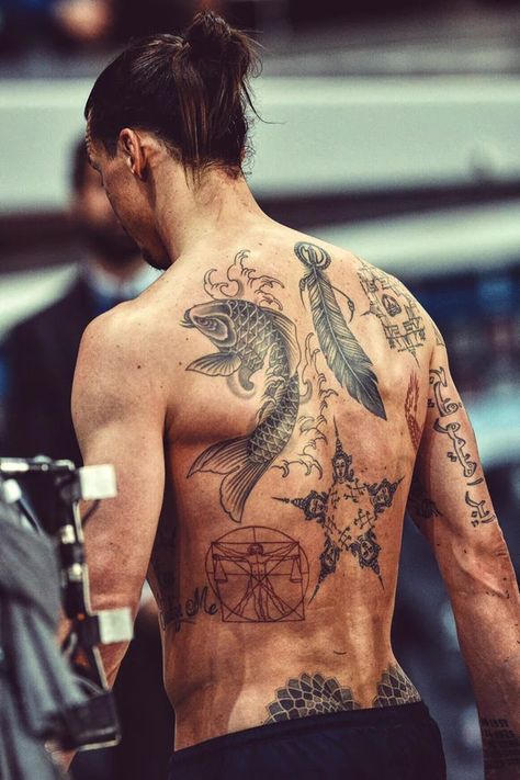 Zlatan Ibrahimovic Tattoo, Soccer Player Tattoos, Soccer Tattoos, Backpiece Tattoo, Girl Back Tattoos, Back Tattoos For Guys, Fish Tattoo, Gaming Tattoo, Stylist Tattoos