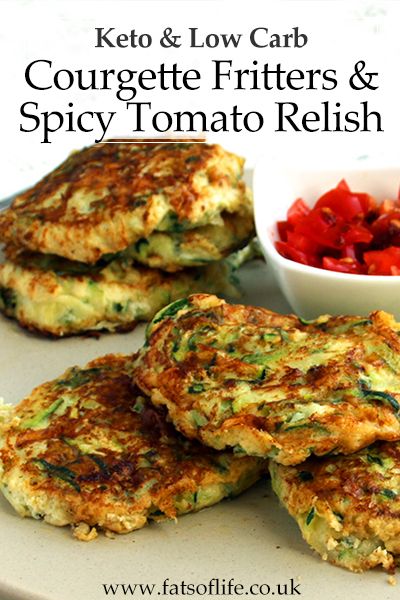 Keto Courgette Cheese Fritters with Spicy Tomato Relish - Fats of Life Carb Free Lunch, Courgette Fritters, Low Carb Zucchini Recipes, Veggie Keto, Healthyish Recipes, Cheese Fritters, Courgette Fritter, Banting Recipes, Healthy Low Carb Dinners