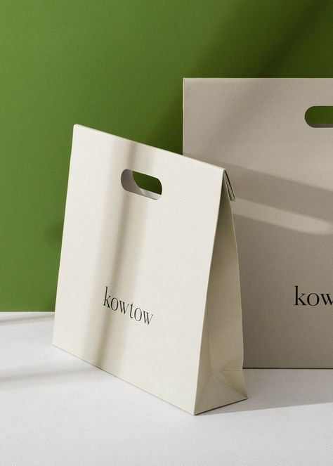 Shopping Bag Design Packaging, Paper Bag Branding, Shopping Bag Packaging, Bag Packaging Design, Box Bag Packaging, Food Delivery Packaging, Beautiful Packaging Design, Branded Shopping Bags, Minimal Shirt Design