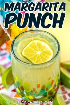 Margarita Punch - great for a crowd! SO easy to make and tastes great! Limeade, Lemonade, orange extract, Sprite, water and tequila. Can leave out the tequila for a virgin margarita punch! Great for Cinco de Mayo, dinner parties and tailgating! #margarita #cincodemayo #punch Margarita Punch Recipe, Virgin Margarita, Margarita Punch, Frozen Limeade, Mexican Casserole Recipe, Easy Margarita, Orange Extract, Mint Lemonade, Easy Main Dishes