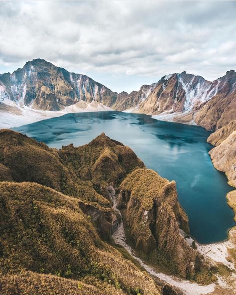 Mt Pinatubo, Beautiful Volcano, Crater Lake Oregon, Crater Lake, Utah National Parks, Olympic National Park, Arches National Park, Banff National Park, Sierra Nevada