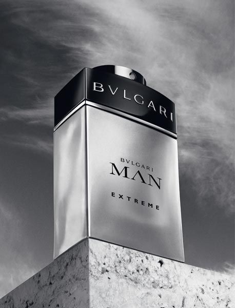 Beautyme: Bulgari's new campaign film is inspired by Spaghetti Western and Roman gladiators.  fig.: Creative packshot Bulgari 'Man Extreme', 2013. Bvlgari Man Extreme, Bvlgari Extreme, Bvlgari Perfume, Bvlgari Man, Spaghetti Western, Perfume Store, Look Good Feel Good, Best Perfume, New Fragrances