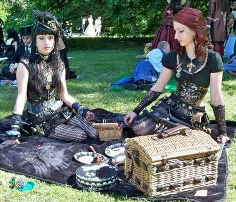 Goth Picnic, Gothic Picnic, Halloween Tea Party, Picnic Outfit, Steampunk Festival, Summer Goth, Alice In Wonderland Tea Party, Picnic Date, Gothic Aesthetic