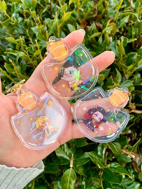 Clear Keychain, Keychains Anime, Anime Keychains, Cary Nc, Acrylic Keychain, Acrylic Charms, Palm Beach Sandals, Keychains, Charms