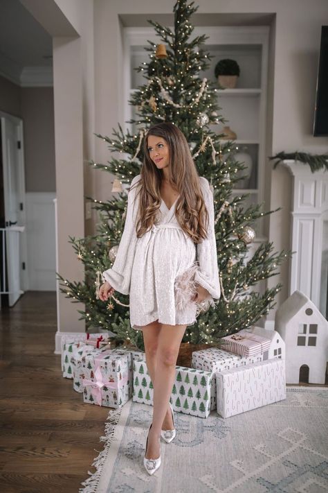 Christmas Party Dress Maternity, Christmas Outfit Ideas For Pregnant Women, Fall Outfits 2024 Pregnant, Christmas Party Dress Pregnant, Christmas Party Outfits Pregnant, Christmas Maternity Dress, Christmas Party Maternity Outfit, Pregnancy Party Outfit, Pregnancy Dinner Outfits