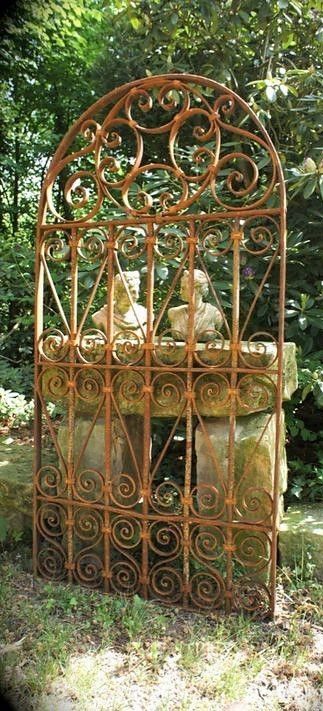 Garden Gate Decor, Old Garden Gates, Arch Gate, Wrought Iron Garden Gates, Old Gates, Garden Gates And Fencing, Metal Garden Gates, Iron Garden Gates, Garden Gate Design