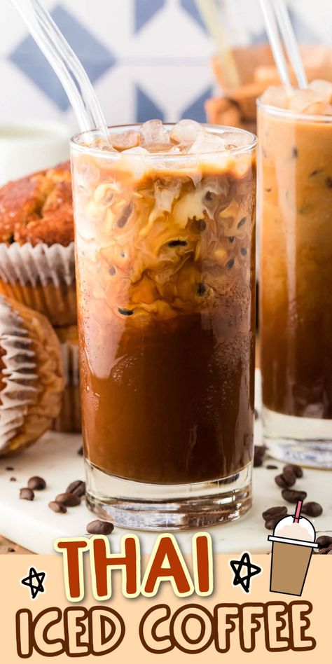 Thai Coffee Recipe, Sweet Iced Coffee Recipe, Thai Iced Coffee Recipe, Thai Drinks, Thai Mat, Thai Tea Recipes, Summer Coffee Drinks, Thai Iced Coffee, Thai Coffee