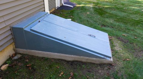 How To Build A Storm Shelter, Tornado Shelters Underground, Tornado Shelter Diy, Diy Storm Shelter How To Build, Diy Storm Shelter Cheap, Storm Shelters Underground, Underground Storm Shelter Ideas, Storm Shelter Ideas Decor, Diy Tornado Shelter