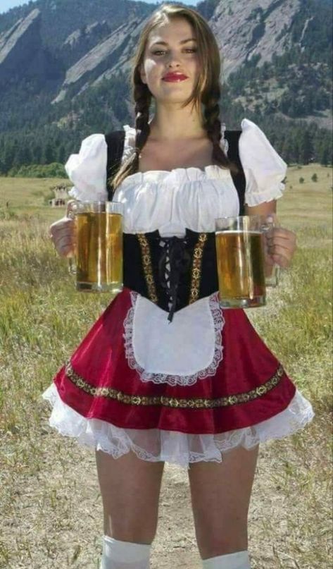 Oktoberfest Women Outfit, Octoberfest Outfits, Octoberfest Girls, German Beer Girl, Chica Punk, Oktoberfest Woman, Beer Girl Costume, Oktoberfest Costume, German Outfit