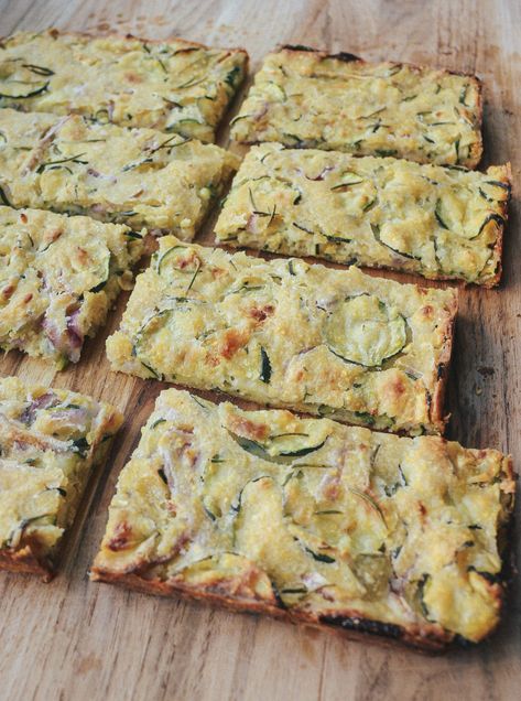 Zucchini Tart, Zucchini Casserole, Low Carbon, Zucchini Bread, Zucchini Recipes, Veggie Dishes, Italian Dishes, Vegetable Side Dishes, Vegetable Dishes